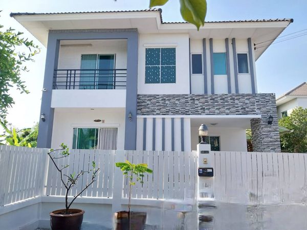ขายถูก บ้านเดี่ยวแปลงริม ลลิล แลนซีโอ คริป อ่อนนุช–สุวรรณภูมิ เนื้อที่ 55.7 ตารางวา พื้นที่ใช้สอย 131 ตารางเมตร 2 ห้องนอน  3 ห้องน้ำ