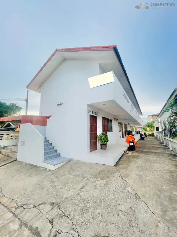 Apartment / Dormitory for Sale near Jomtien Beach (14 Bedrooms)
