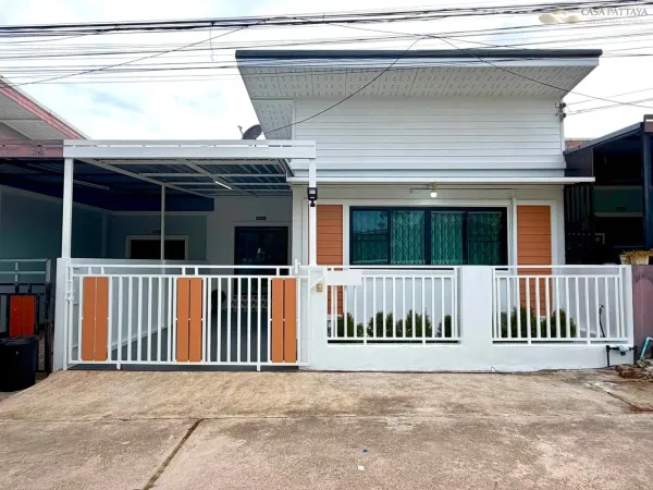 ขายทาวน์เฮาส์ชั้นเดียว ตกแต่งใหม่พร้อมอยู่ ทำเลเตาถ่าน-สัตหีบ