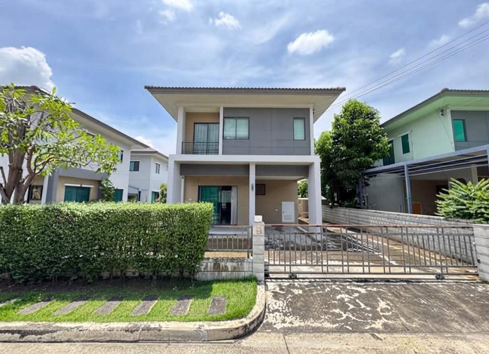 Centro Westgate / 3 Bedrooms (FOR SALE) FAIR111 Centro Westgate / 3 Bedrooms (FOR SALE) FAIR111