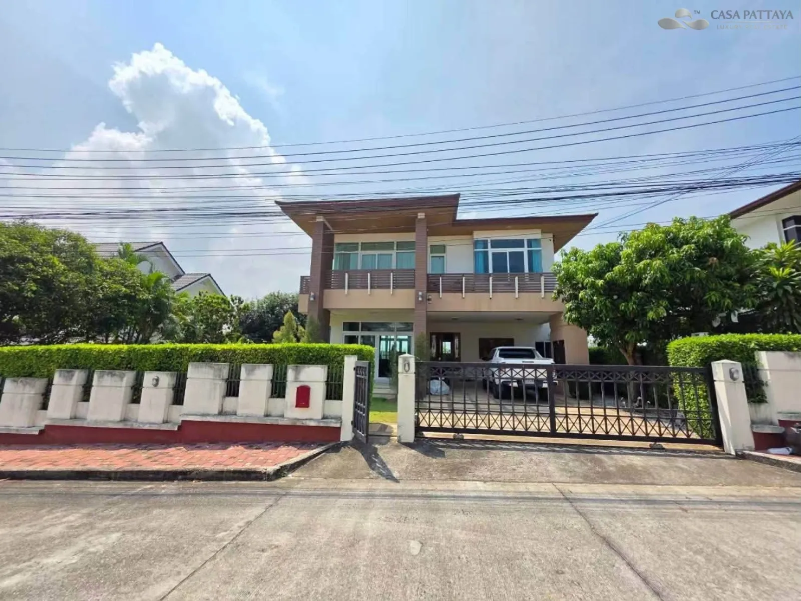 House for Sale with Tenant - Central Park Hillside Village House for Sale with Tenant - Central Park Hillside Village