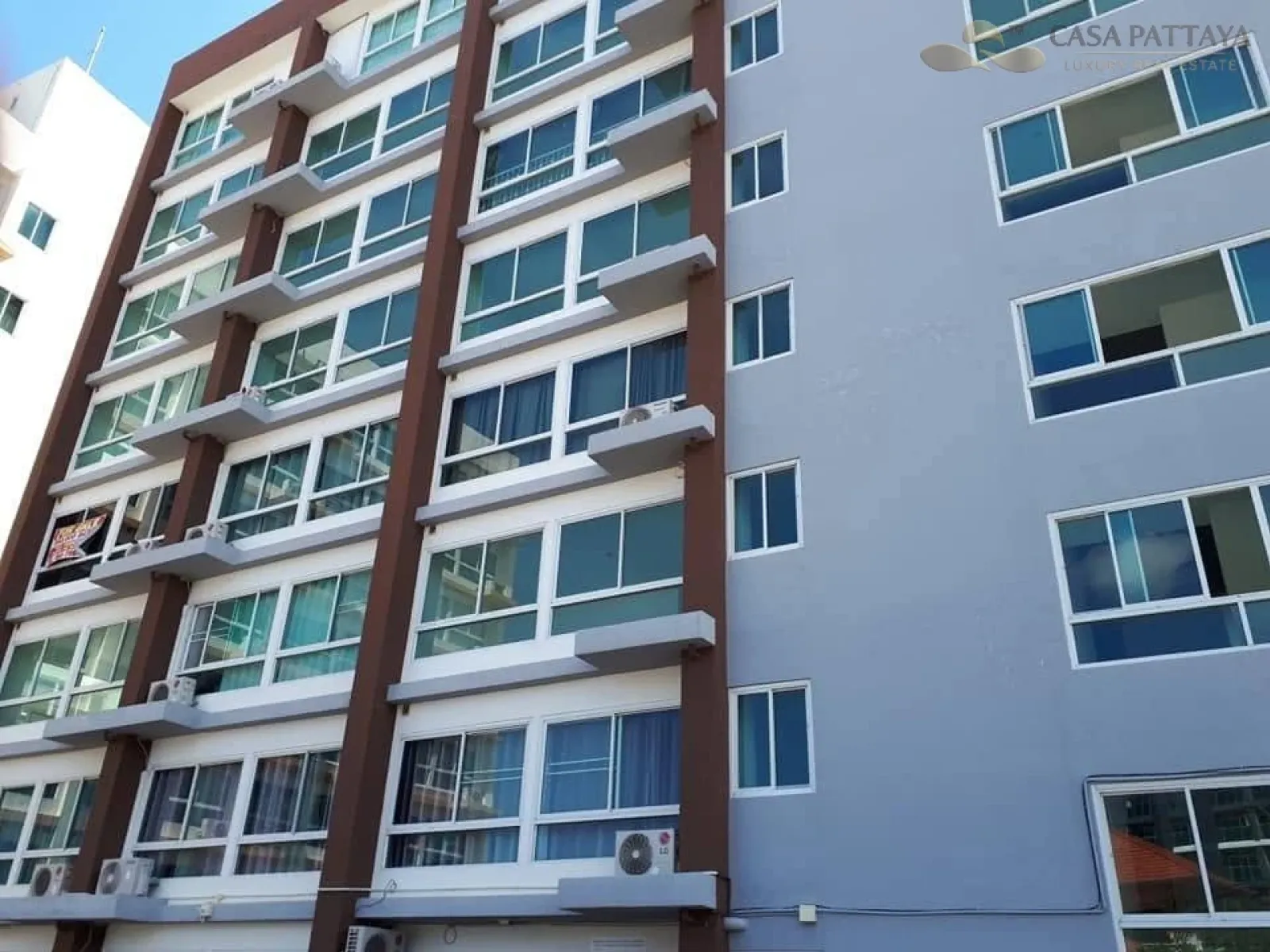 Hot Sale! Bang Saray Beach Condominium Walk to the Beach!