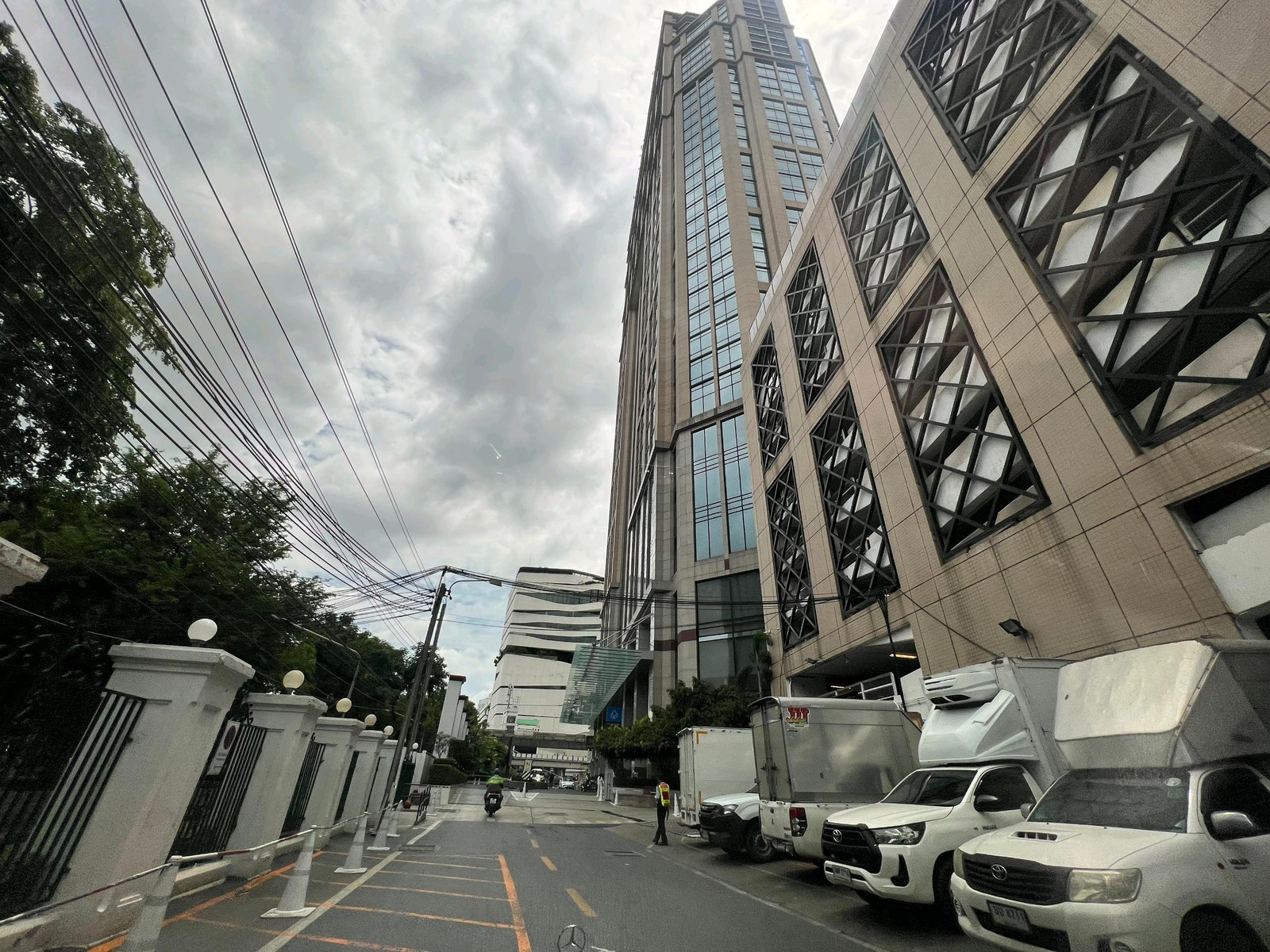 ขายบ้านพร้อมที่ดินสุขุมวิท 24 ใกล้ bts พร้อมพงษ์เพียง 500 เมตร – รูปที่ 3