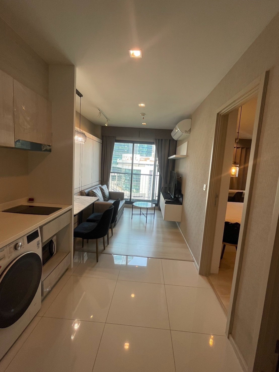 1 bedroom with corner unit for rent at Life one wireless 1 bedroom with corner unit for rent at Life one wireless