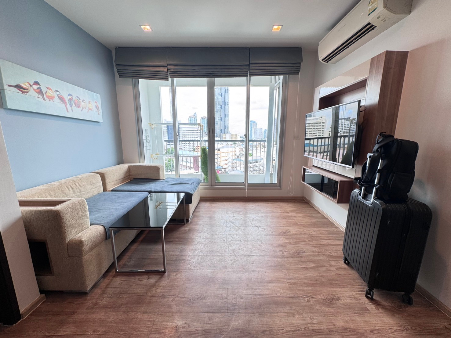 Rhythm Sathorn Condo ใกล้ bts สะพานตากสิน ว่างพร้อมให้เช่า ห้องรีโนเวทใหม่ สอบถามได้ครับผม Rhythm Sathorn Condo ใกล้ bts สะพานตากสิน ว่างพร้อมให้เช่า ห้องรีโนเวทใหม่ สอบถามได้ครับผม