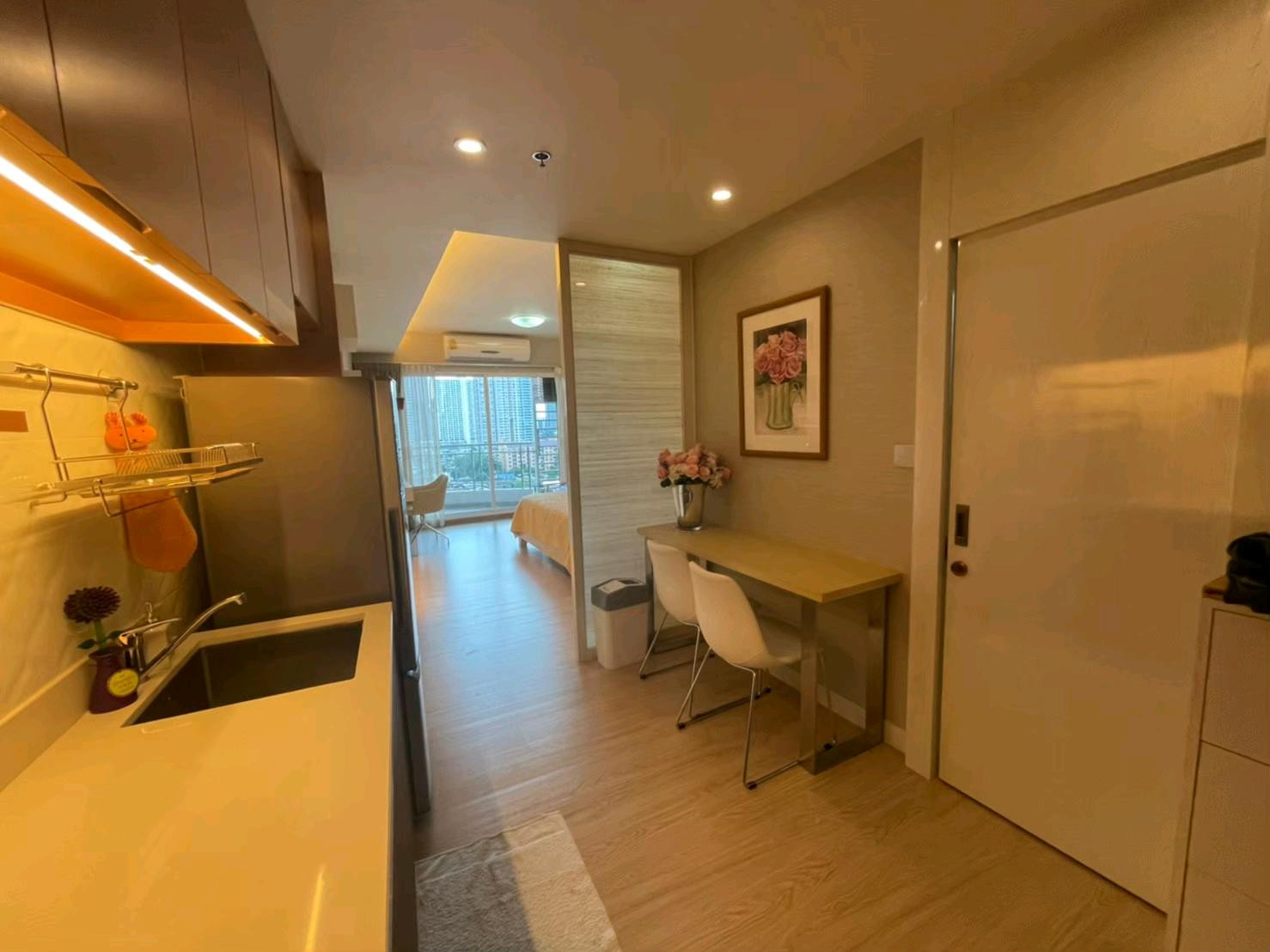 ขายห้องพร้อมเฟอร์ ตกแต่งสวย หิ้วกระเป๋าเข้ามาได้เลย – รูปที่ 2