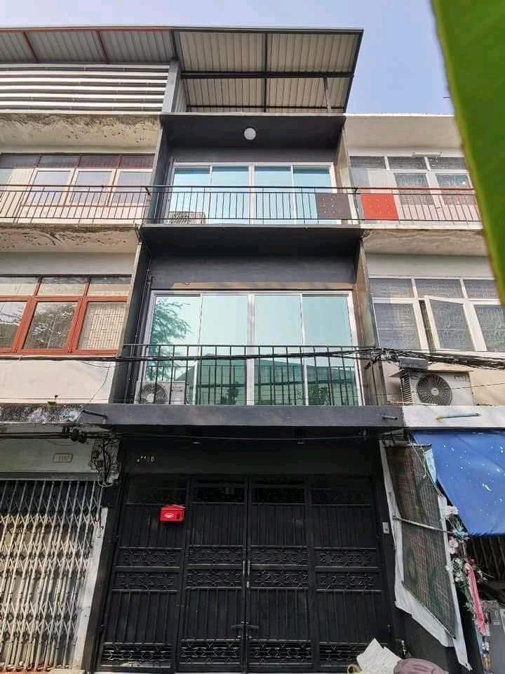 3-story townhouse for rent, Soi Prachachuen 36, rent only 16,500 baht/month 📅 Available 24 October 2026 3-story townhouse for rent, Soi Prachachuen 36, rent only 16,500 baht/month 📅 Available 24 October 2026
