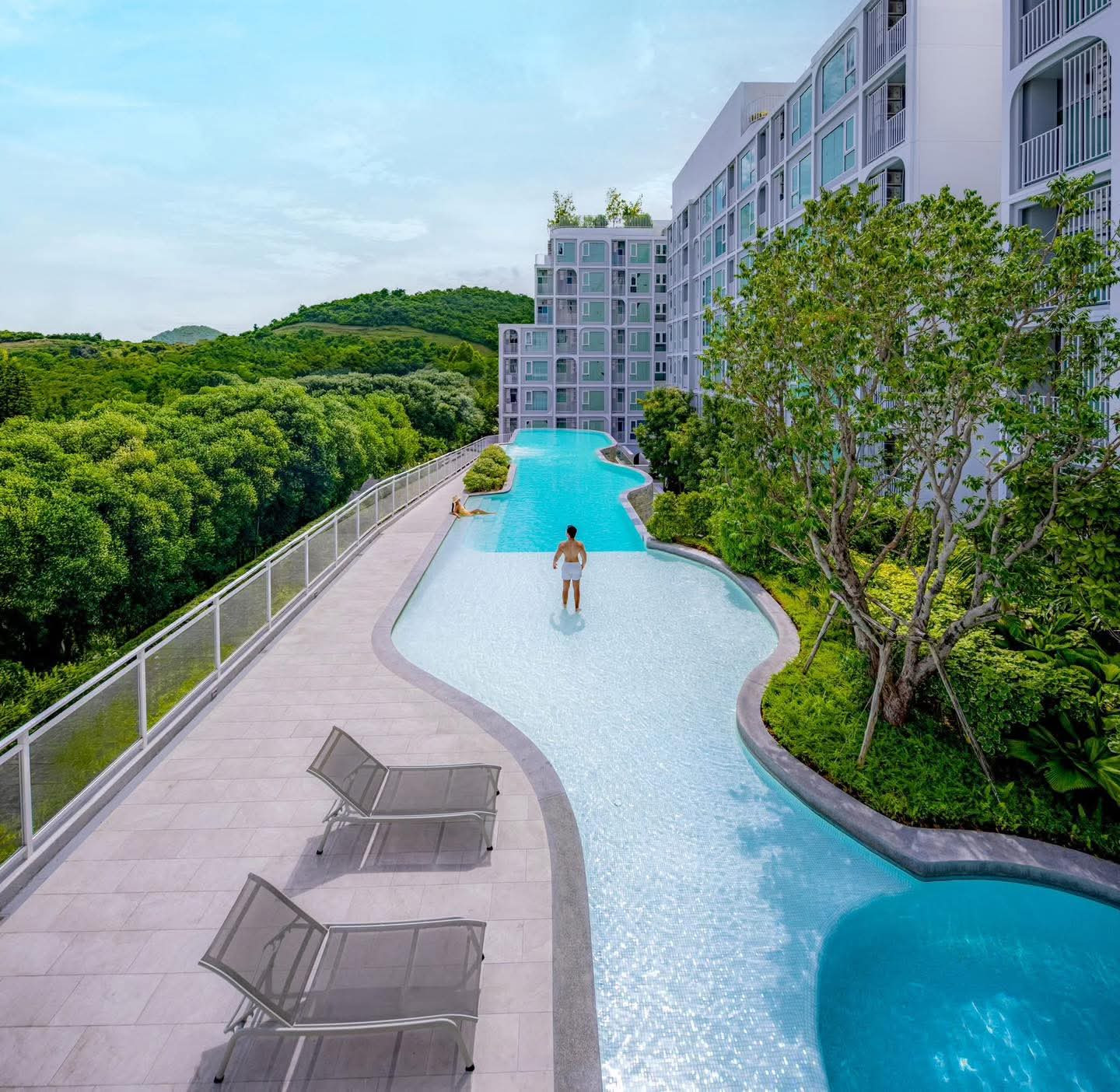 ​🚗 atmoz serene sriracha | Starting at 1.59 million baht* Location next to the main road, Sukhumvit. Traveling in and out of the city And its extremely convenient to go to work.