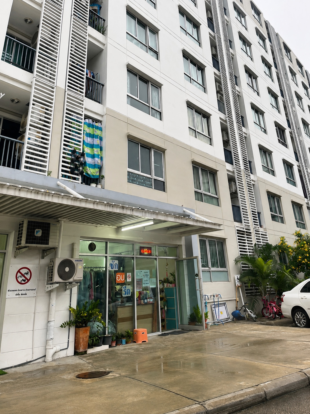 🔥() 🔥 The sells it himself, selling a SHOP shop under the condo with tenants, high yield of 5.5%, currently open as a laundry, drying, ironing shop, good quality tenants. Receive rent immediately, no need to waste time looking for new tena 🔥() 🔥 The sells it himself, selling a SHOP shop under the condo with tenants, high yield of 5.5%, currently open as a laundry, drying, ironing shop, good quality tenants. Receive rent immediately, no need to waste time looking for new tena