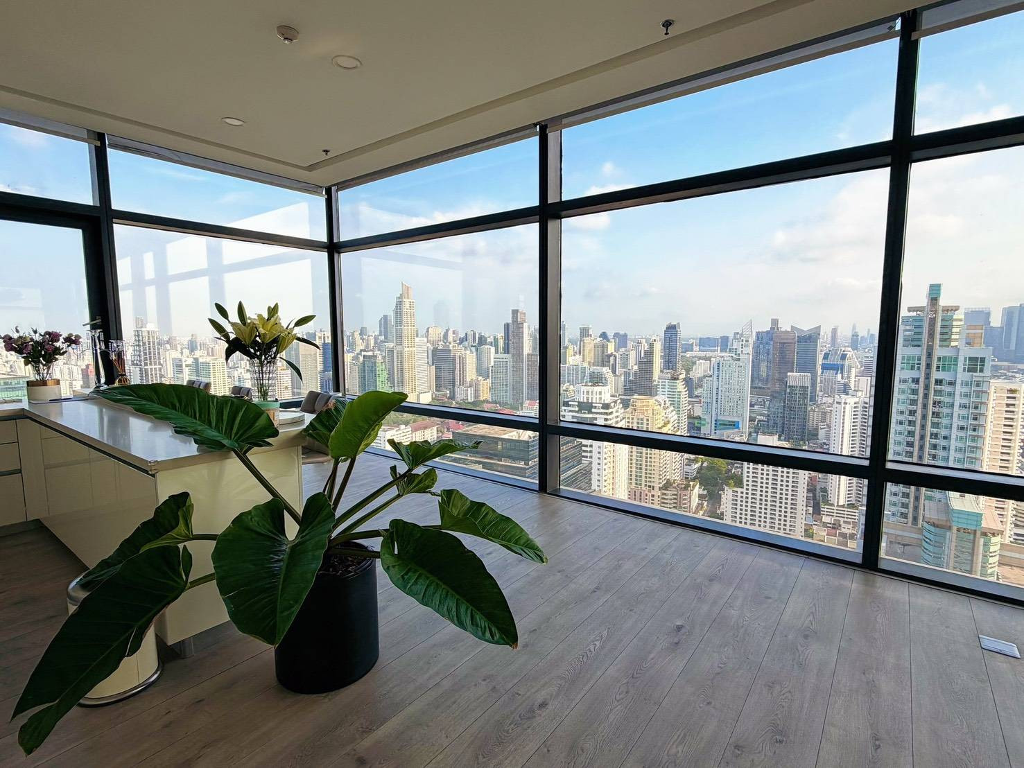 98382 - ขายคอนโดมิเนียม Circle Living Prototype / 3 นอน 3 น้ำ บางกะปิ กทม. 98382 - ขายคอนโดมิเนียม Circle Living Prototype / 3 นอน 3 น้ำ บางกะปิ กทม.