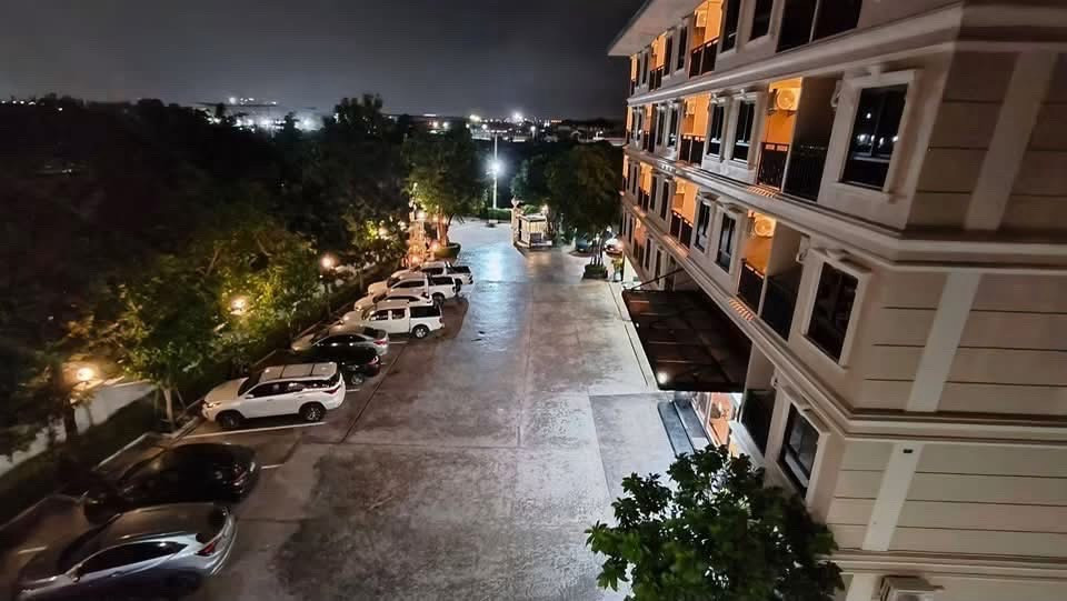 Below-Cost 120-Room Residence for Sale on Nearly 2 Rai near Huachiew University and Suvarnabhumi Airport Below-Cost 120-Room Residence for Sale on Nearly 2 Rai near Huachiew University and Suvarnabhumi Airport