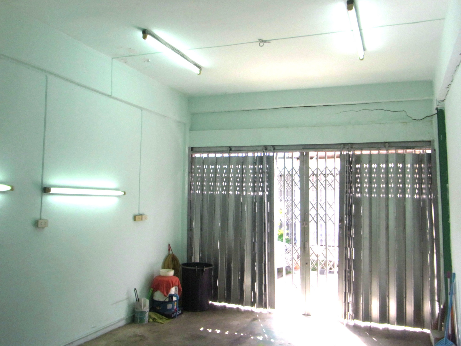 ทาวน์เฮ้าส์  3  ชั้น มีพร้อมดาดฟ้า  อยู่เอกชัย30 (เรืองรัตน์) เพียง 280 เมตร  – รูปที่ 3