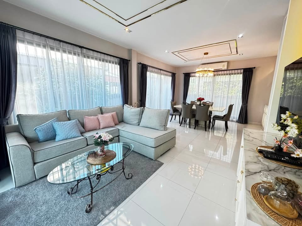 ให้เช่าบ้านหรู บางกอกบูเลอวาร์ด พระราม 9 โซนกรุงเทพกรีฑา 4 ห้องนอน Fully furnished – รูปที่ 2