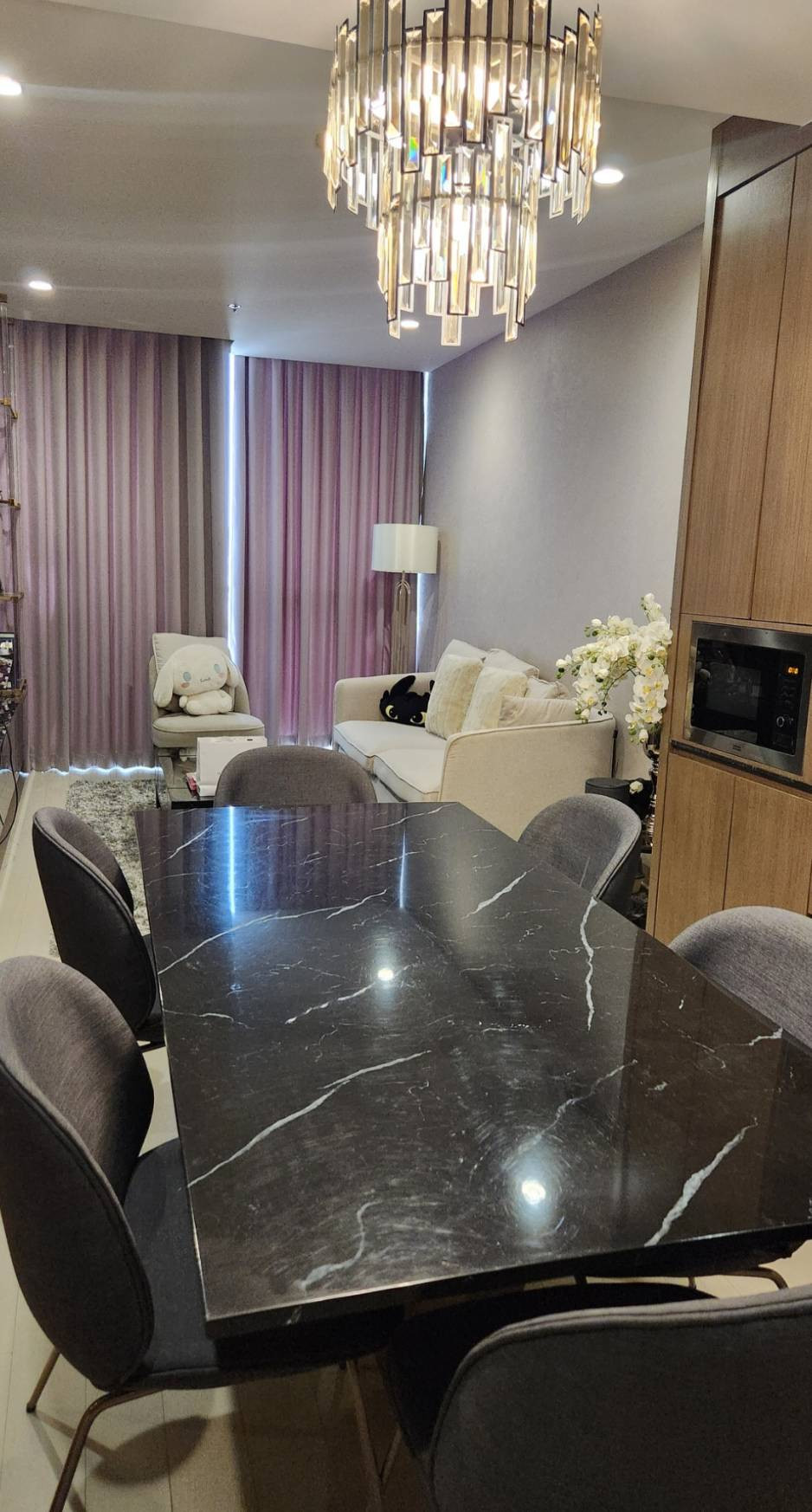 For SELL and RENT 2/1 Beds 70 Sqm. at Ploenchit For SELL and RENT 2/1 Beds 70 Sqm. at Ploenchit