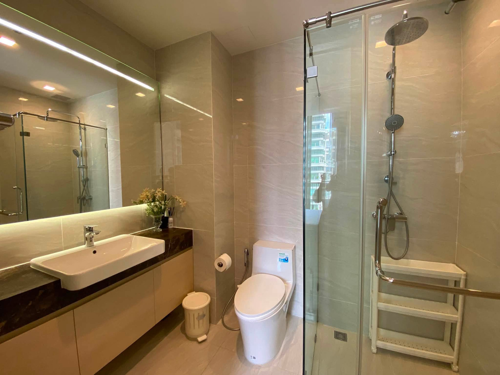 𝐍𝐨𝐛𝐥𝐞 𝐒𝐭𝐚𝐭𝐞 𝟑𝟗 | 1 Bedroom 30 Sq.m. | 24th floor | View of Benjasiri Park & EmSphere | Starting at 32,000 baht/month | Near BTS Phrom Phong – รูปที่ 4