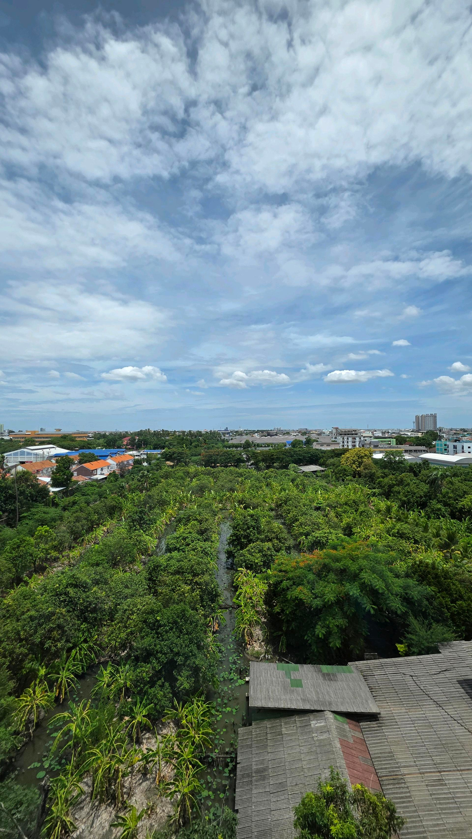The  is selling it himself! New condo for sale near MRT Bang Khae, THE ORIGIN Bang Khae.