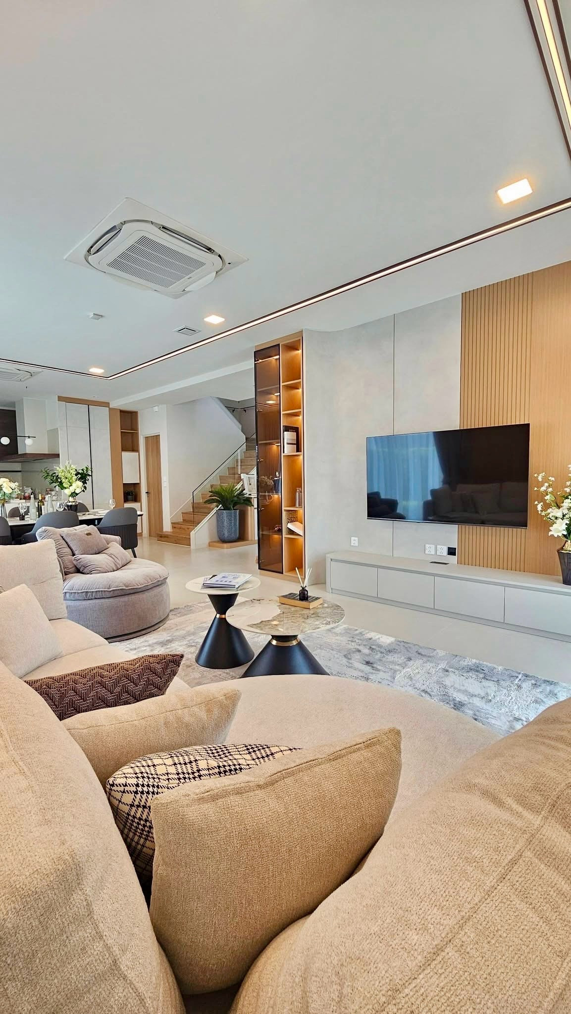 🌟 ให้เช่าบ้านเดี่ยว มัณฑนา บางนา กม. 15 บ้านสวย เฟอร์นิเจอร์ครบครัน 2 ชั้น 4 ห้องนอน 5 ห้องน้ำ ตกแต่งสวยงาม💥ค่าเช่า: 220,000 บาท/เดือน – รูปที่ 2