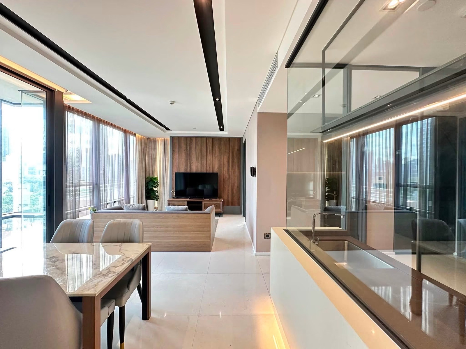 For Rent The Bangkok Thonglor Condominium with 2 Beds 2 Baths For Rent The Bangkok Thonglor Condominium with 2 Beds 2 Baths