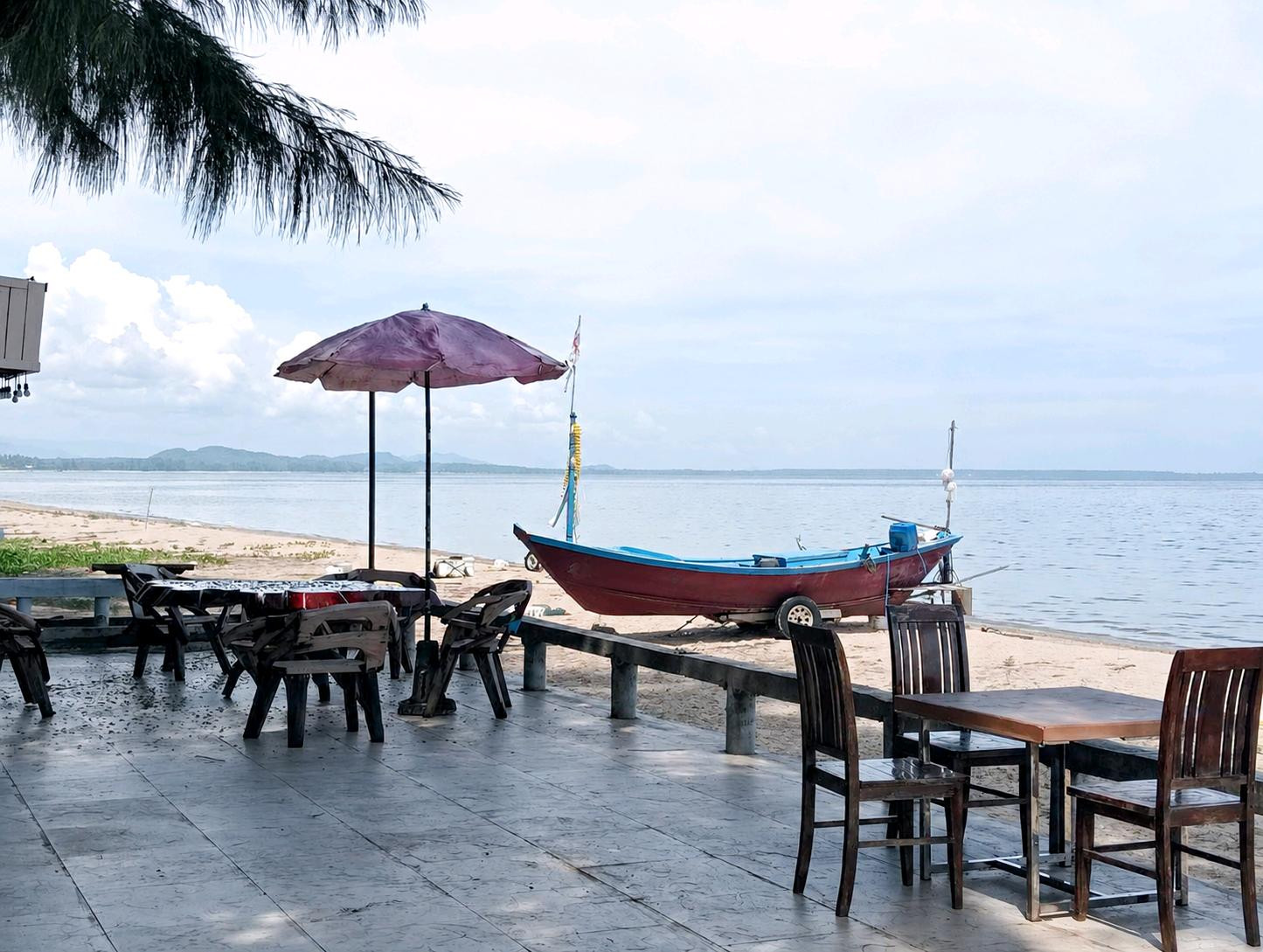 ทาวน์โฮม 3 ชั้น ใกล้หาดบางสะพาน จ.ประจวบคีรีขันธ์ ห่างจากชายหาดเพียง 70 เมตร – รูปที่ 3
