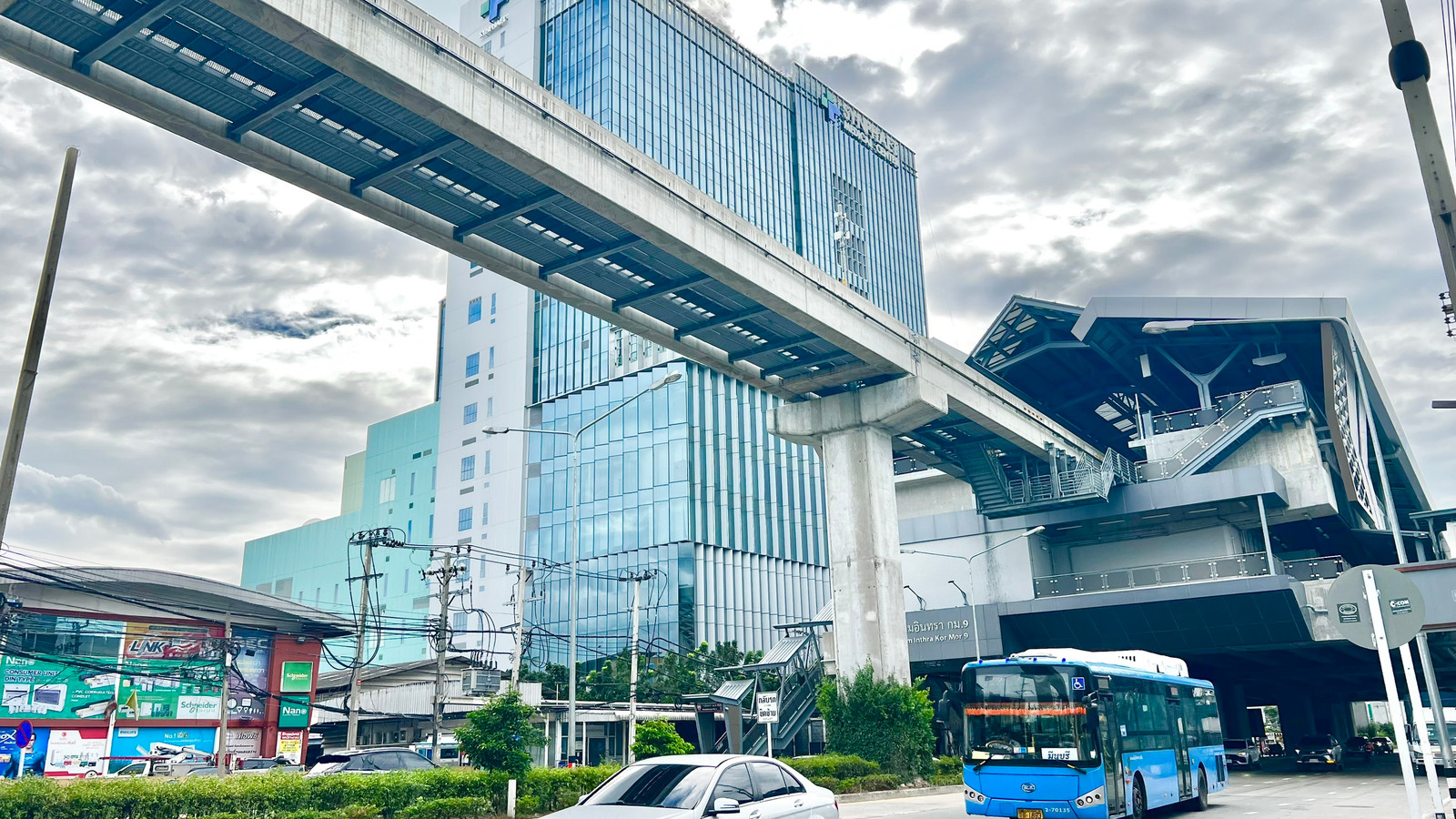 ขายที่ดินเปล่า ซอยรามอินทรา89 เยื้อง รพ.สินแพทย์และใกล้สถานีรถไฟฟ้า รามอินทรา กม9. – รูปที่ 2