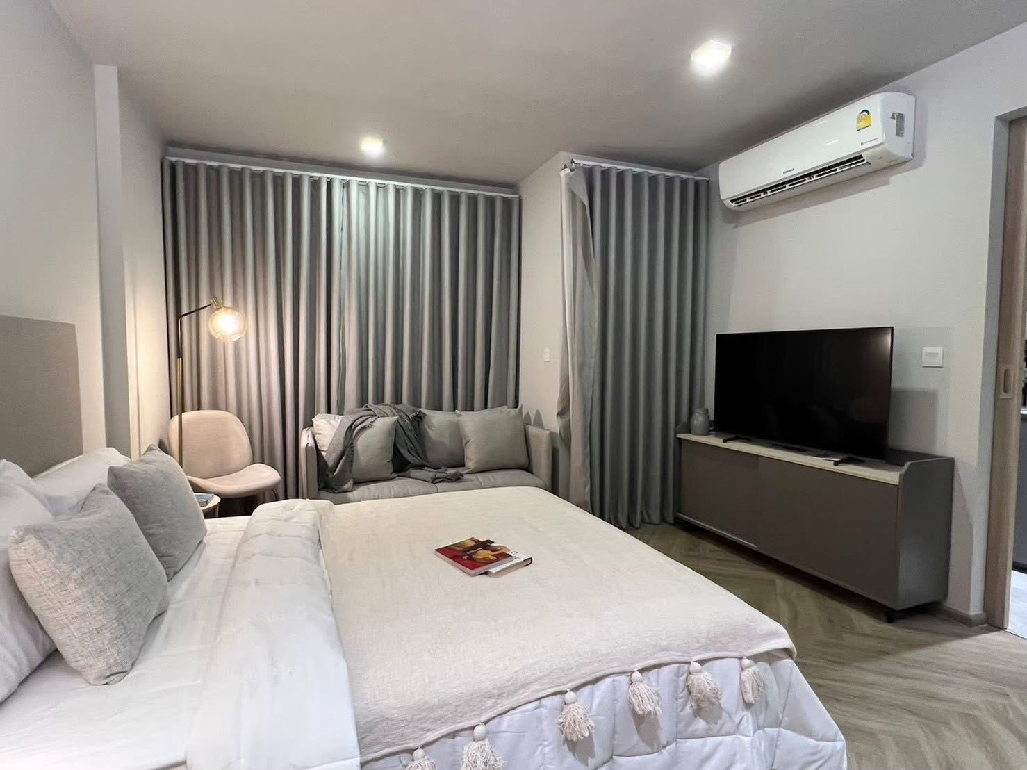 *** ให้เช่าคอนโด : แชปเตอร์ ทองหล่อ 25  ห้องสตูดิโอ  ห้องสวย เฟอร์ครบ วิวคลอง (Chapter Thonglor 25) *** – รูปที่ 3