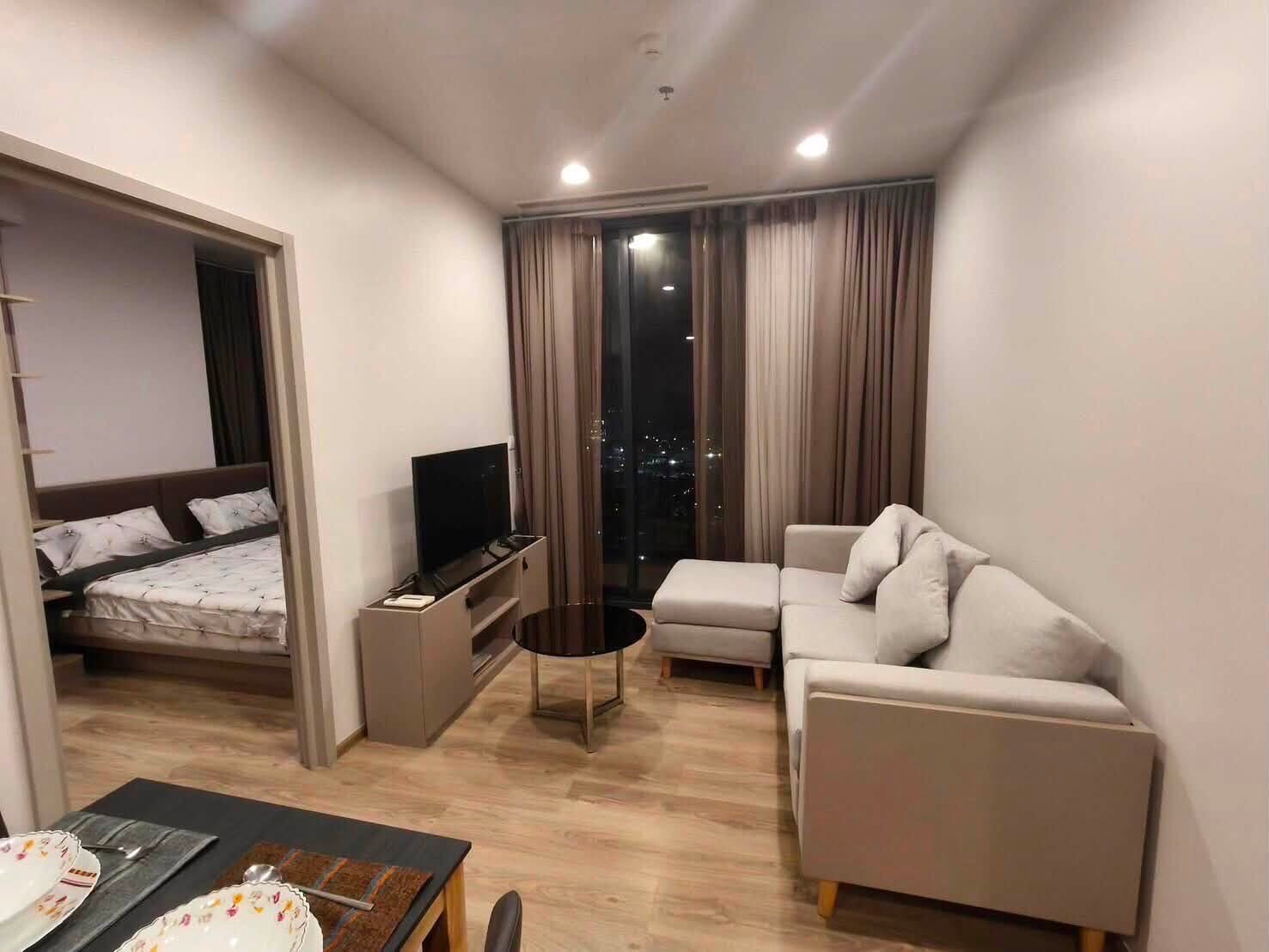🟢 Condo for rent, 2 bedrooms, 50 sq m, 37th floor, corner room, Chao Phraya River view. (with bathtub) | Oka Haus Sukhumvit 36 ​​(Oka Haus Sukhumvit 36 ​​- has shuttle to BTS Thonglor)