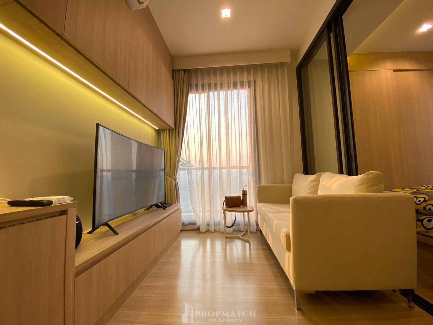 🔥Best price🔥M jj ⚡️28 Sqm 1B1B ⚡️ 3.2 MB, beautiful view, open, nice room. If interested, contact Putter🔥 09288895628 line:plustor_ss