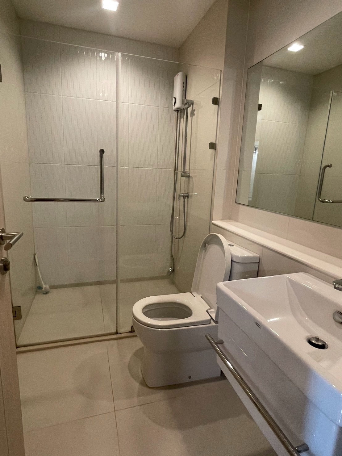 1 bedroom with corner unit for rent at Life one wireless – รูปที่ 4