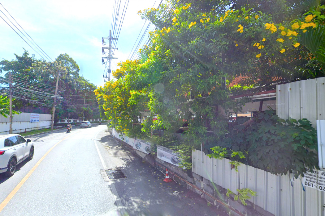 Land for sale on Intraphorn Road, 486 sqw, suitable for commercial use or office. Land for sale on Intraphorn Road, 486 sqw, suitable for commercial use or office.