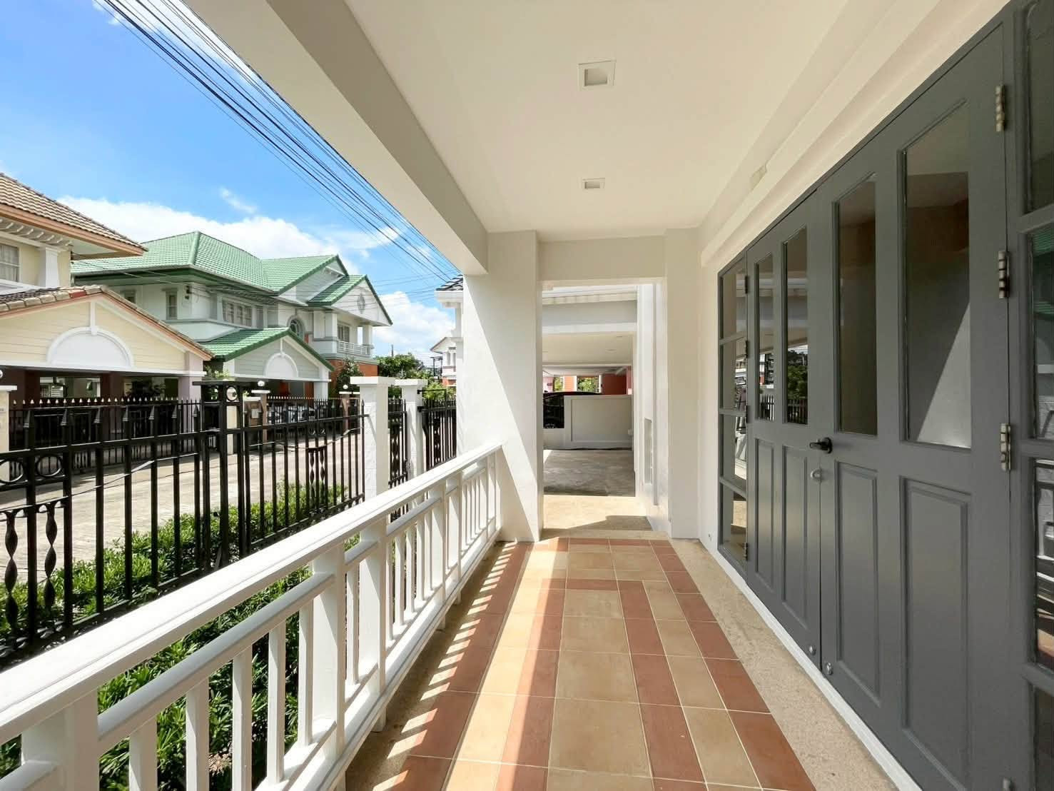 SH 1241 ให้เช่า บ้านเดี่ยว หมู่บ้าน บ้านกรองทอง พัฒนาการ 32 Baan Krong Thong Phattanakan 32 #บ้านเดี่ยวถนนพัฒนาการ #บ้านเช่าพร้อมอยู่พัฒนาการ #บ้านเช่ารีโนเวทใหม่ #บ้านเช่ารับสัตว์เลี้ยง – รูปที่ 2