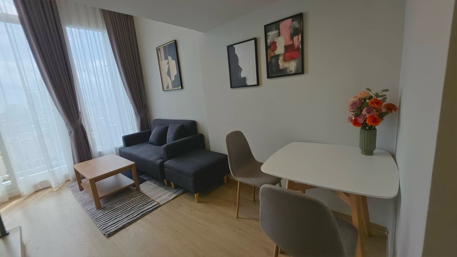Culture Chula for rent, 1 bedroom, 36 sq m, fully furnished + electrical appliances, near Samyan MRT, beautiful view, not blocked, only 30,000 baht/month, interested 0626562896 Ray.