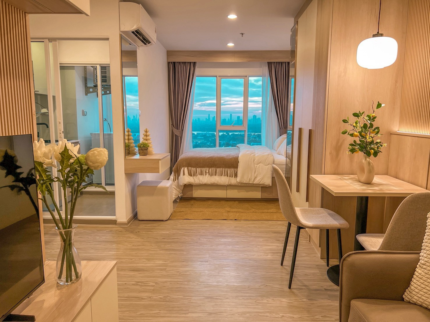 Condo for rent, beautiful view | BTS Bangna | 350 meters---Regent Home Bangna Condo for rent, beautiful view | BTS Bangna | 350 meters---Regent Home Bangna