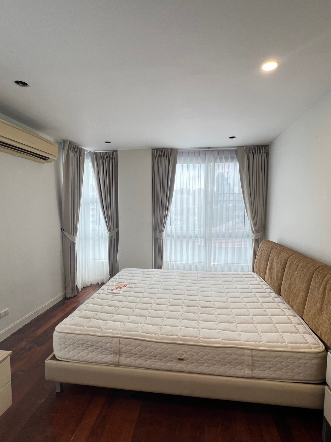Plus on the pond  🌺 at Yen ar kard  2 bedroom new renovation  special price  📱 🍁 0 8 1 9 1 9    5 0 6 9 🍁 – รูปที่ 2
