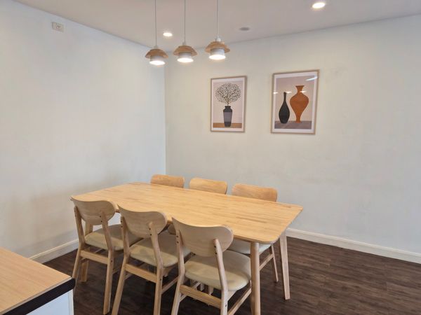 Plus on the pond 🌺 at Yenarkard 2 bedroom new renovation special price 📱 🍁 0 8 1 9 1 9 5 0 6 9 🍁