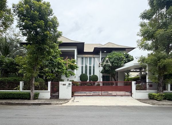 For Sale - Blue Lagoon Bangna-Trad KM. 8, New house, Large type, Corner plot, Very Special price!