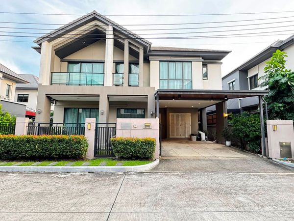 ให้เช่าบ้านหรู บางกอกบูเลอวาร์ด พระราม 9 โซนกรุงเทพกรีฑา 4 ห้องนอน Fully furnished