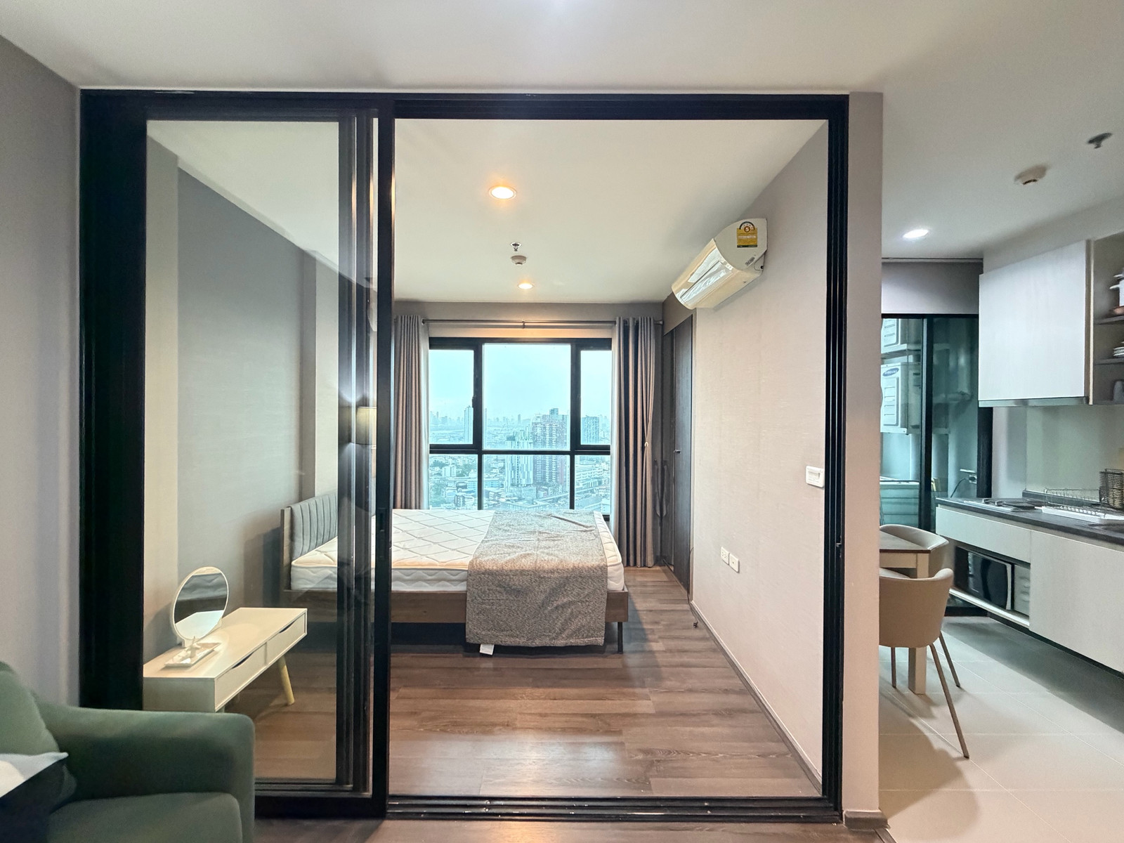 Renovated 1 bedroom for rent at The base park west – รูปที่ 3