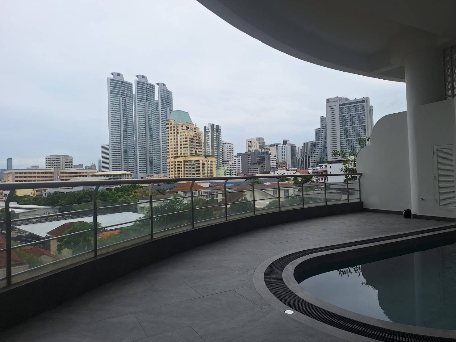 Rent Le Raffine Sukhumvit 24 (เลอ รัฟฟิเน่ สุขุมวิท 24)  BTS Phrom Phong, 4 Bedroom Duplex – รูปที่ 2