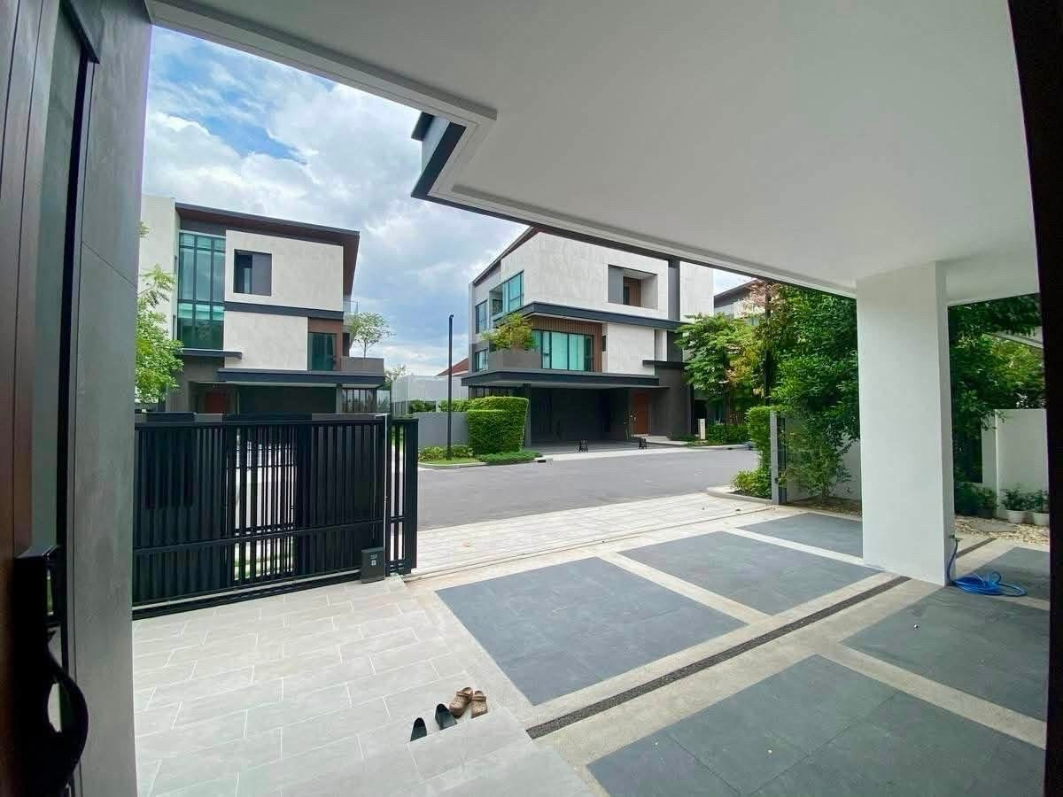 ขายบ้านหรู 3 ชั้น THE HONOR YOTHINPATTANA มีสะว่ายน้ำ บ้านสวย หลังใหญ่ ทำเลดี๊ดี  – รูปที่ 2