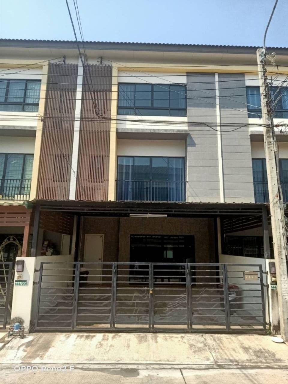 For rent, 3-story townhome, The Connect Up 3, Wongwaen, Bang Khae (The Connect Up 3), near MRT Lak Song and The Mall Bang Khae. For rent, 3-story townhome, The Connect Up 3, Wongwaen, Bang Khae (The Connect Up 3), near MRT Lak Song and The Mall Bang Khae.