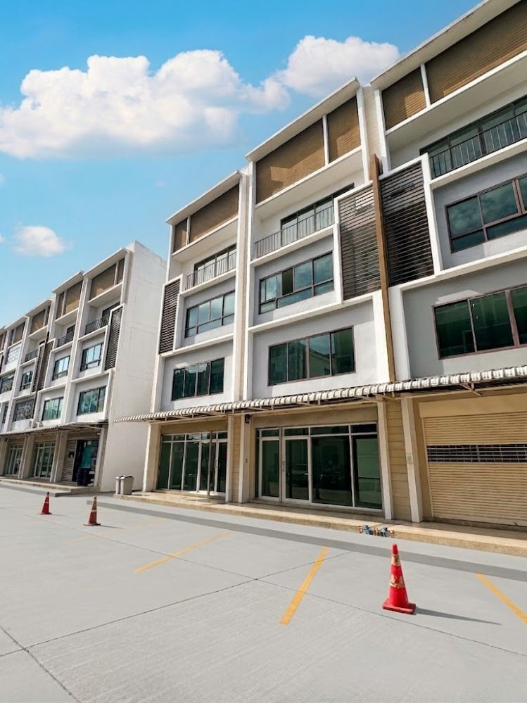 Home Office for rent, 4 floors, SILK Suksawat, next to the main road, near MRT Rat Burana, suitable for opening a clinic and office. Home Office for rent, 4 floors, SILK Suksawat, next to the main road, near MRT Rat Burana, suitable for opening a clinic and office.