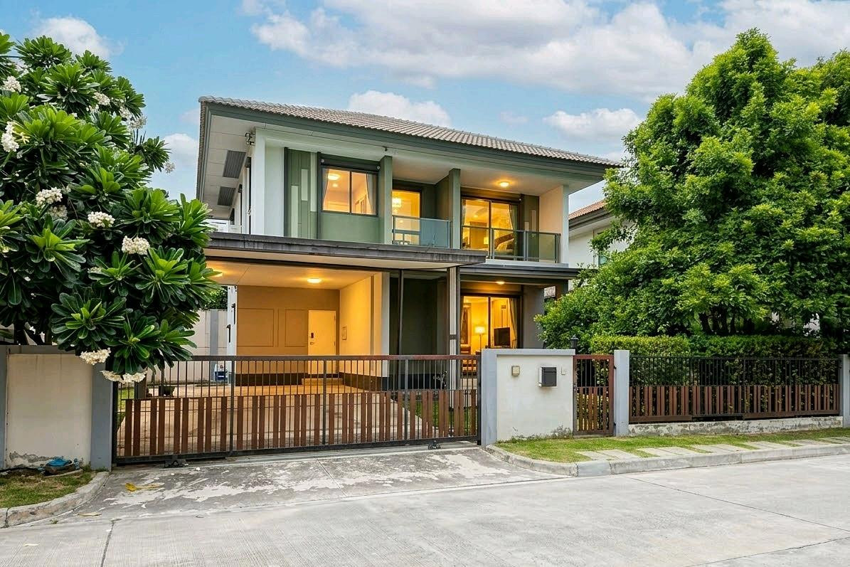 Urgent sale..single house Burasiri Wongwaen-On Nut Beautiful house, ready to move in, good price, worth buying for yourself. or buy for investment Urgent sale..single house Burasiri Wongwaen-On Nut Beautiful house, ready to move in, good price, worth buying for yourself. or buy for investment