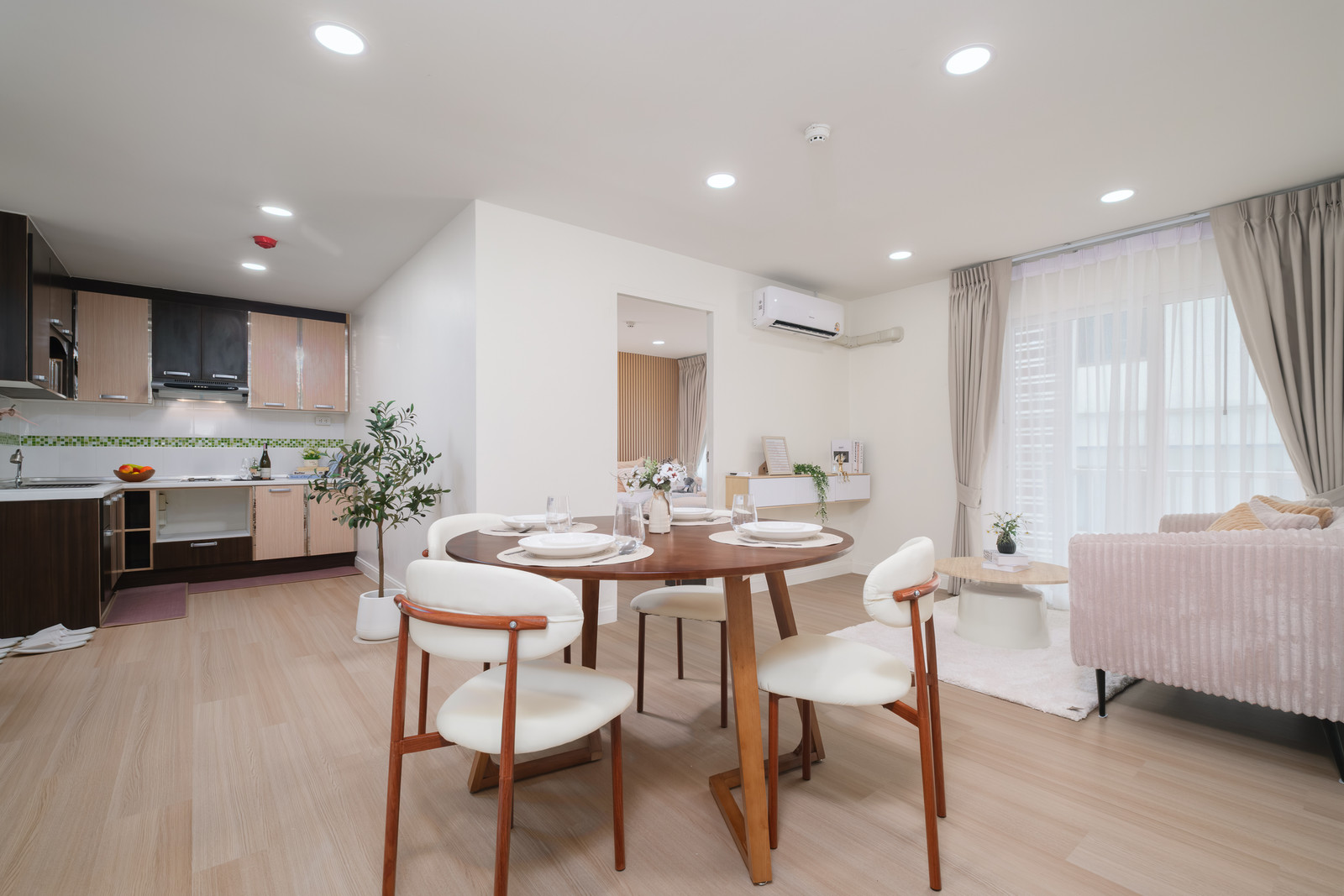 ✨ คอนโดห้องใหญ่ 55 ตร.ม. ใกล้ BTS กรุงธนบุรี! ขาย เดอะ เพลนเนอรี่ สาทร (The Plenary Sathorn) เพียง 4.29 ล้านบาท! ✨