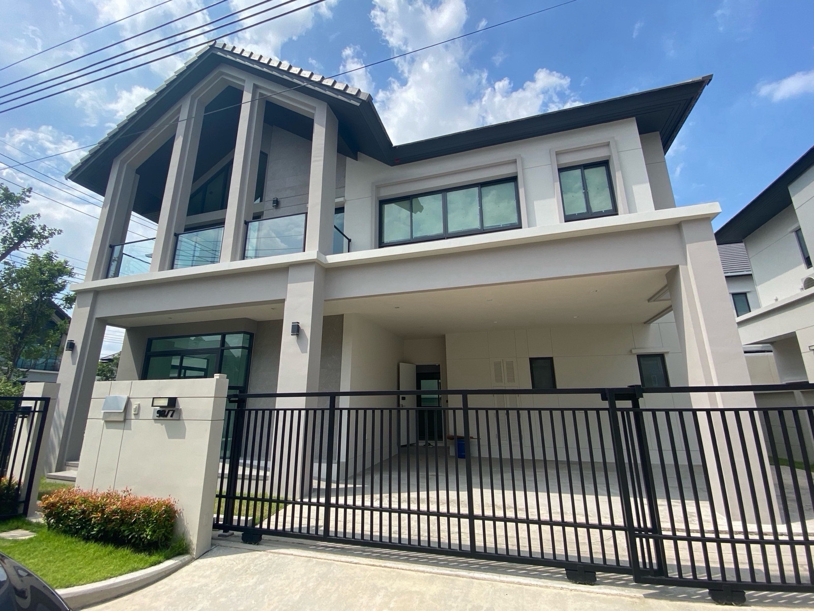 5 sleep! Bangkok Boulevard Ramintra-Watcharaphon for sale 14.9M / rent 100K 5 sleep! Bangkok Boulevard Ramintra-Watcharaphon for sale 14.9M / rent 100K