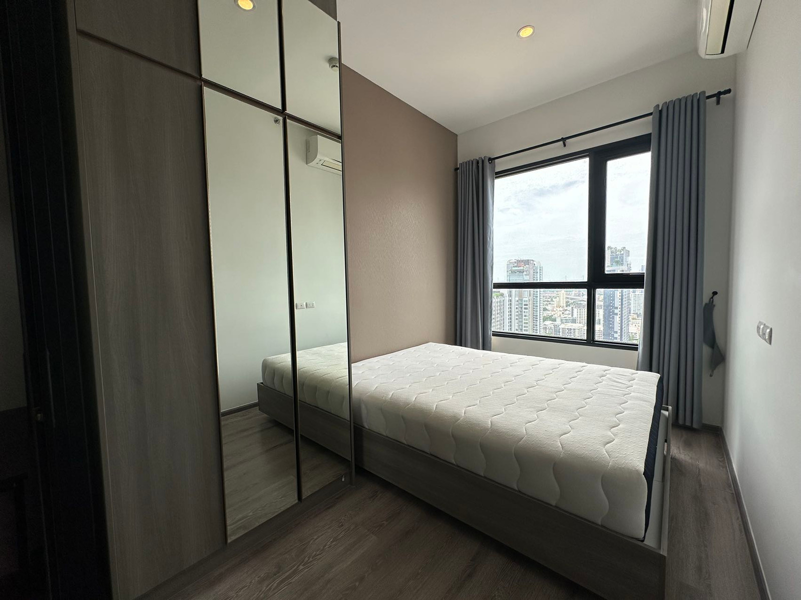 KnightsBridge Prime Onnut | High-Floor 34th Floor Studio (Urgent Developer/Land Dept Below-Market Sale!) Selling Price: 2,990,000 THB KnightsBridge Prime Onnut | High-Floor 34th Floor Studio (Urgent Developer/Land Dept Below-Market Sale!) Selling Price: 2,990,000 THB