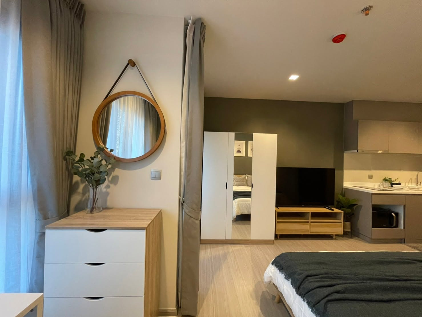 🏙️ ให้เช่า Life Asoke – Rama 9 | Studio | ชั้น 24 | 26 ตร.ม. ห้องแต่งครบ พร้อมเข้าอยู่ | ทิศเหนือ | ใกล้ MRT พระราม 9 – รูปที่ 2