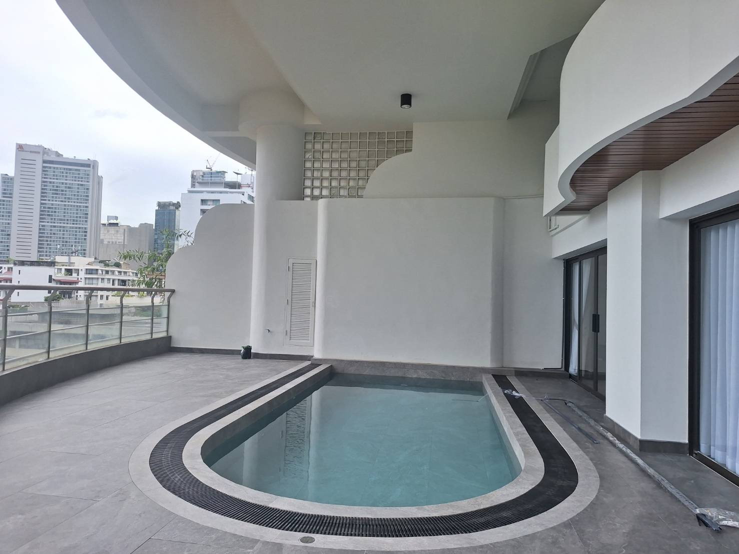 Rent Le Raffine Sukhumvit 24 (เลอ รัฟฟิเน่ สุขุมวิท 24)  BTS Phrom Phong, 4 Bedroom Duplex – รูปที่ 4