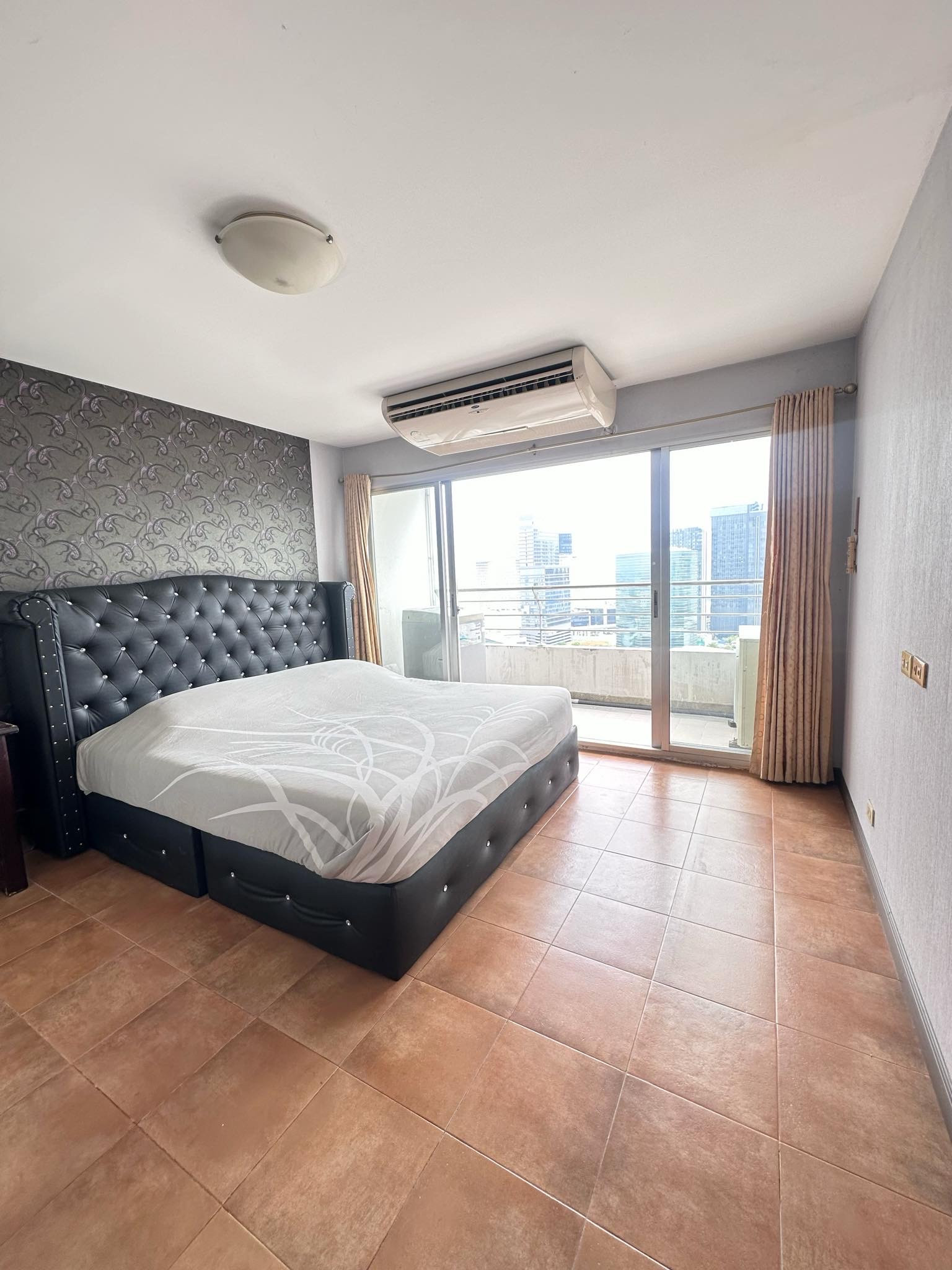 Condo for sale, Sarin Place, Studio room, beautiful view. – รูปที่ 2