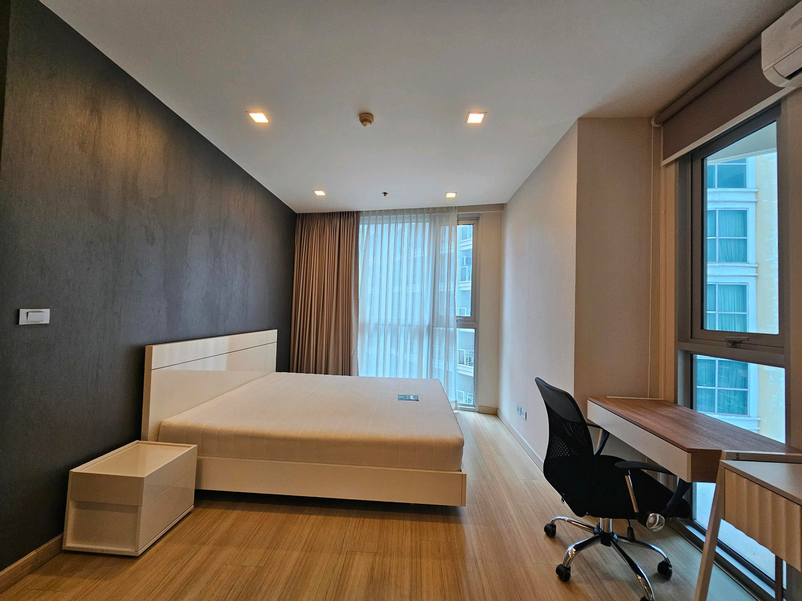 🔥For rent, 2 bedrooms, Skywalk Condo, near BTS Phra Khanong, newly renovated room! 🔥For rent, 2 bedrooms, Skywalk Condo, near BTS Phra Khanong, newly renovated room!