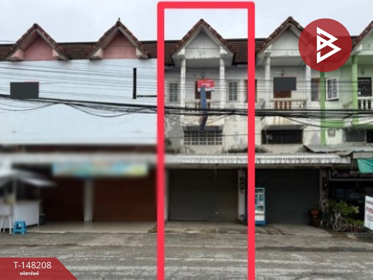 3-story commercial building for sale, area 19.7 square meters, Lamphun, good location, community area. 3-story commercial building for sale, area 19.7 square meters, Lamphun, good location, community area.